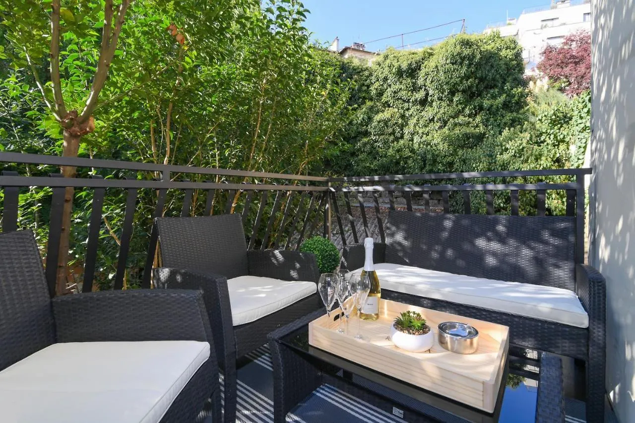Apartment Lera With Private Parking, 150M From Sea Opatija 0*,